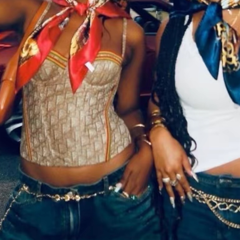 Meet your Posher, Lolo